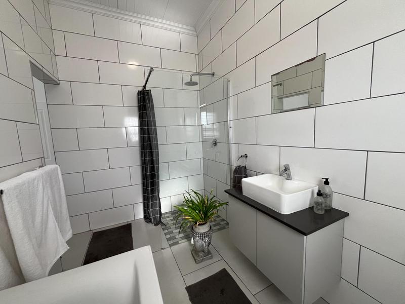 4 Bedroom Property for Sale in Dwarskersbos Western Cape